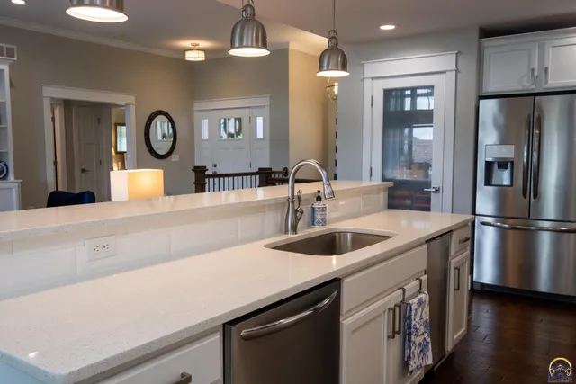 $589,000 | 2701 Twin Lakes Drive, Emporia, KS 66801