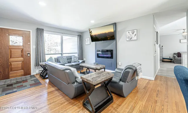 $375,000 | 2332 Highway 940, Pocono Summit, PA 18346