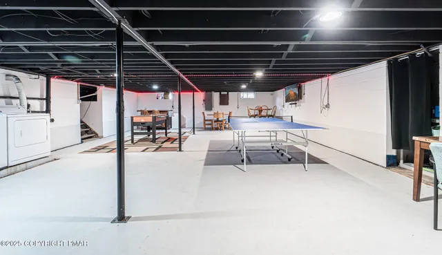 $375,000 | 2332 Highway 940, Pocono Summit, PA 18346