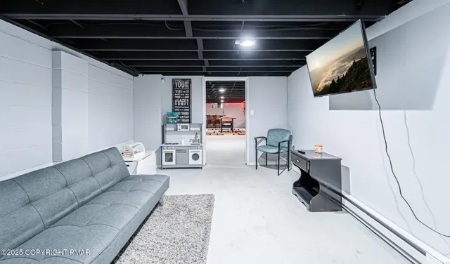 $375,000 | 2332 Highway 940, Pocono Summit, PA 18346