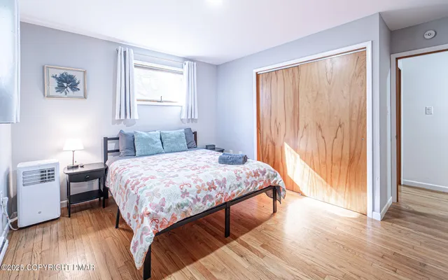 $375,000 | 2332 Highway 940, Pocono Summit, PA 18346