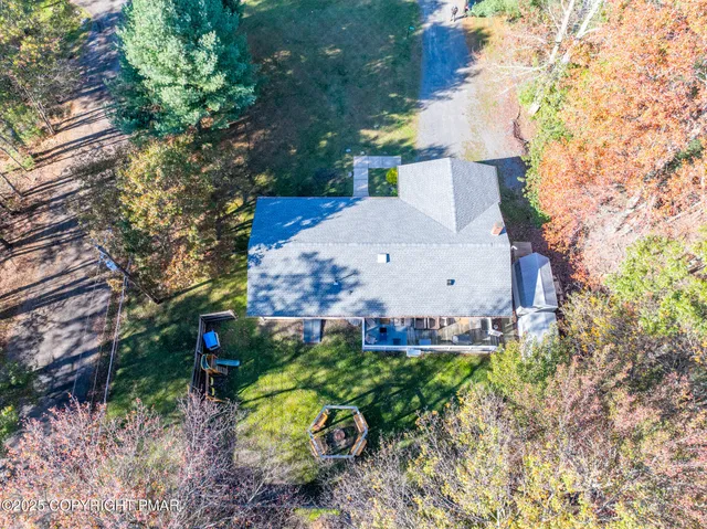 $375,000 | 2332 Highway 940, Pocono Summit, PA 18346