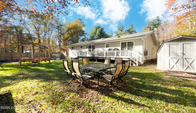$375,000 | 2332 Highway 940, Pocono Summit, PA 18346
