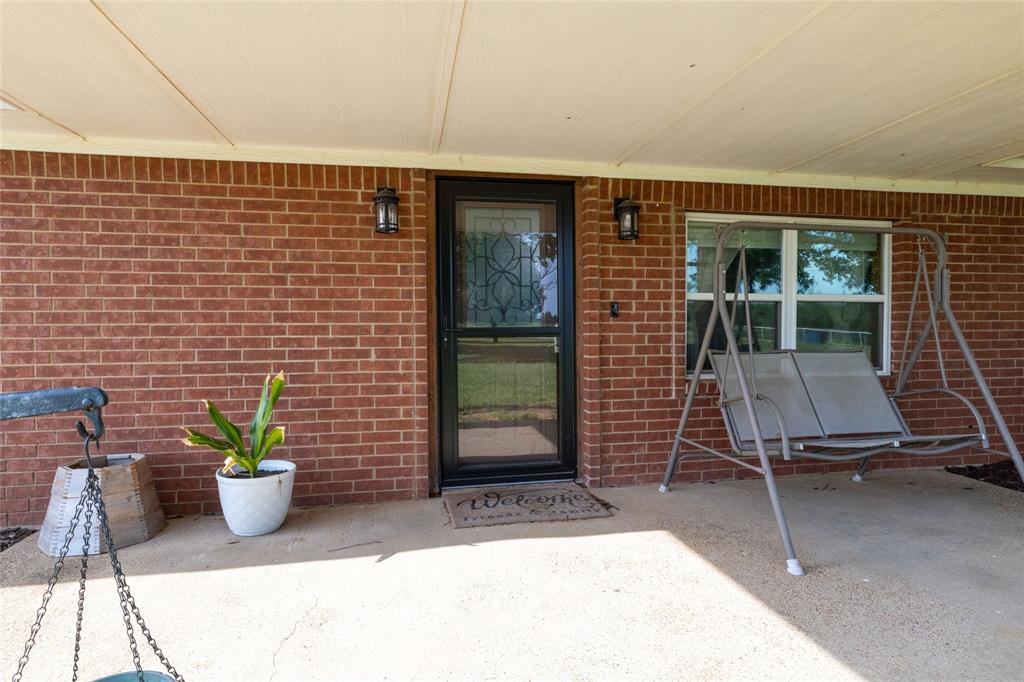 448 County Road 4287 Decatur, TX 76234 - Photo 3 of 40