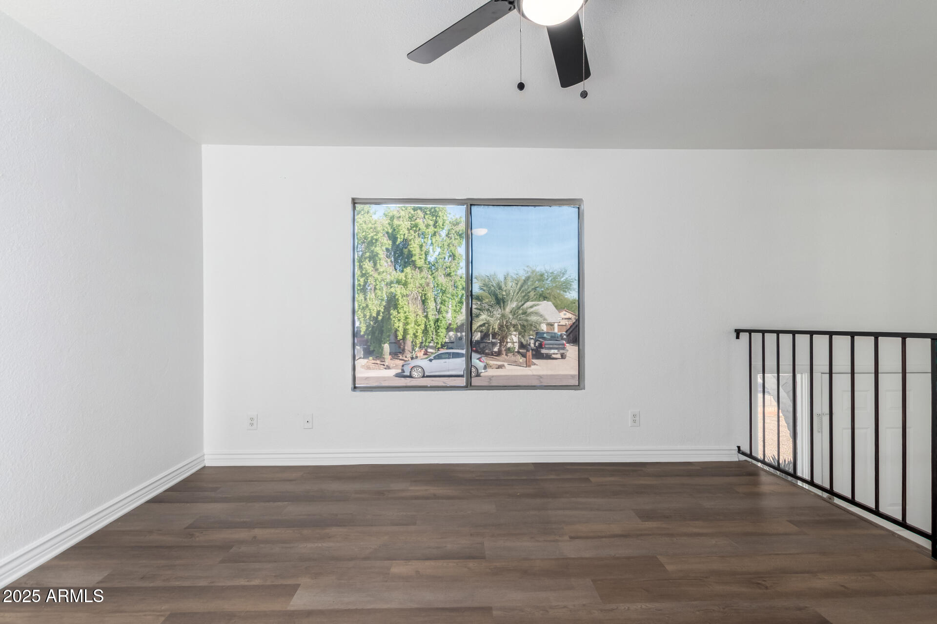 7613 West Flower Street Phoenix, AZ 85033 - Photo 11 of 48 12 Flower