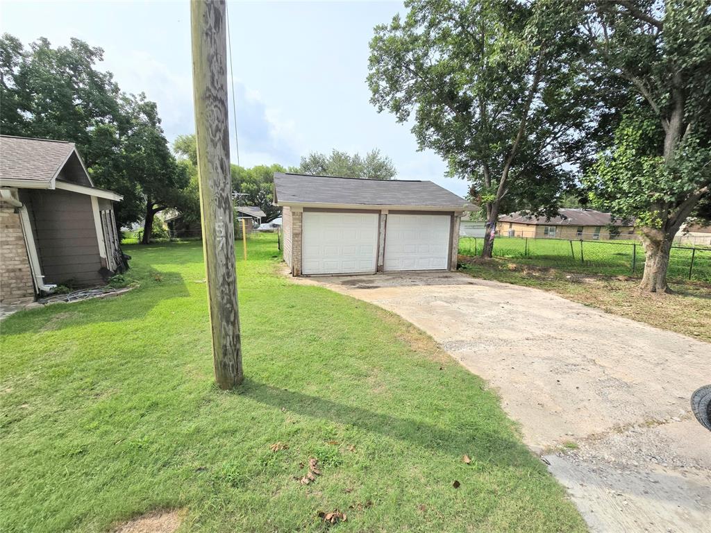 31 Clearview Point Blank, TX 77364 - Photo 5 of 33