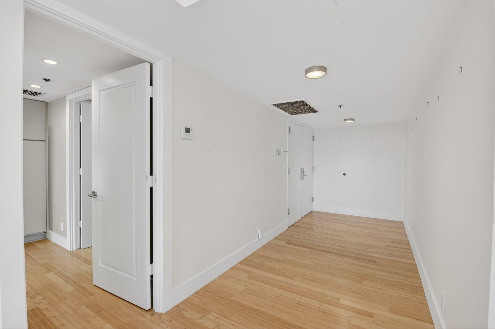 901 East Camino, Unit 4C Boca Raton, FL 33432 - Photo 10 of 71 10-web-or-mls-DSC_9135