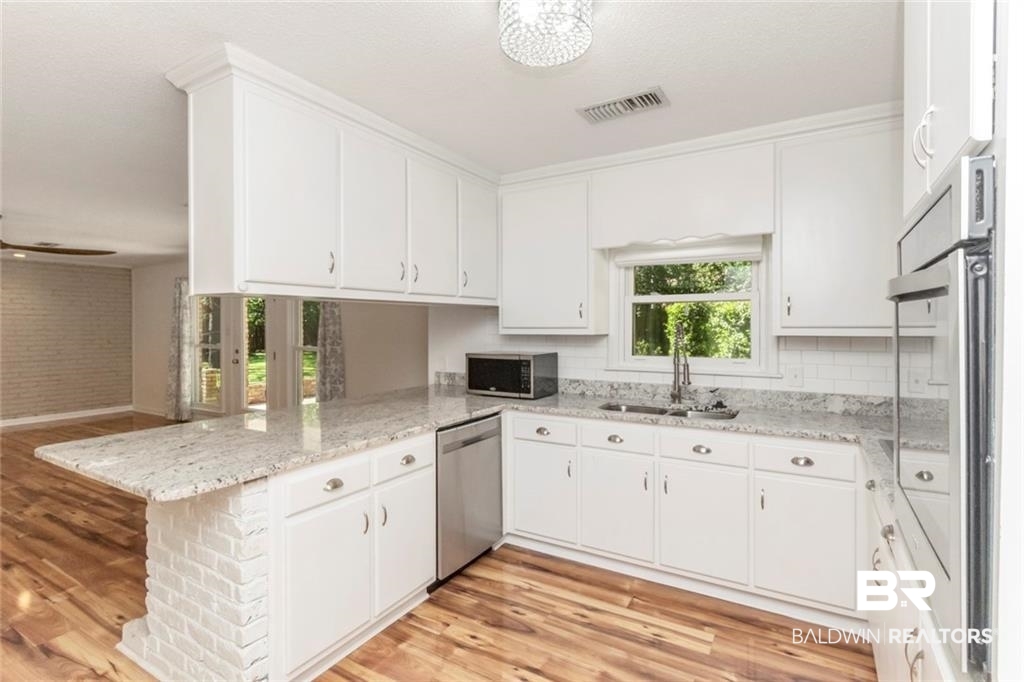 6000 Cumberland Road East Mobile, AL 36608 - Photo 10 of 28