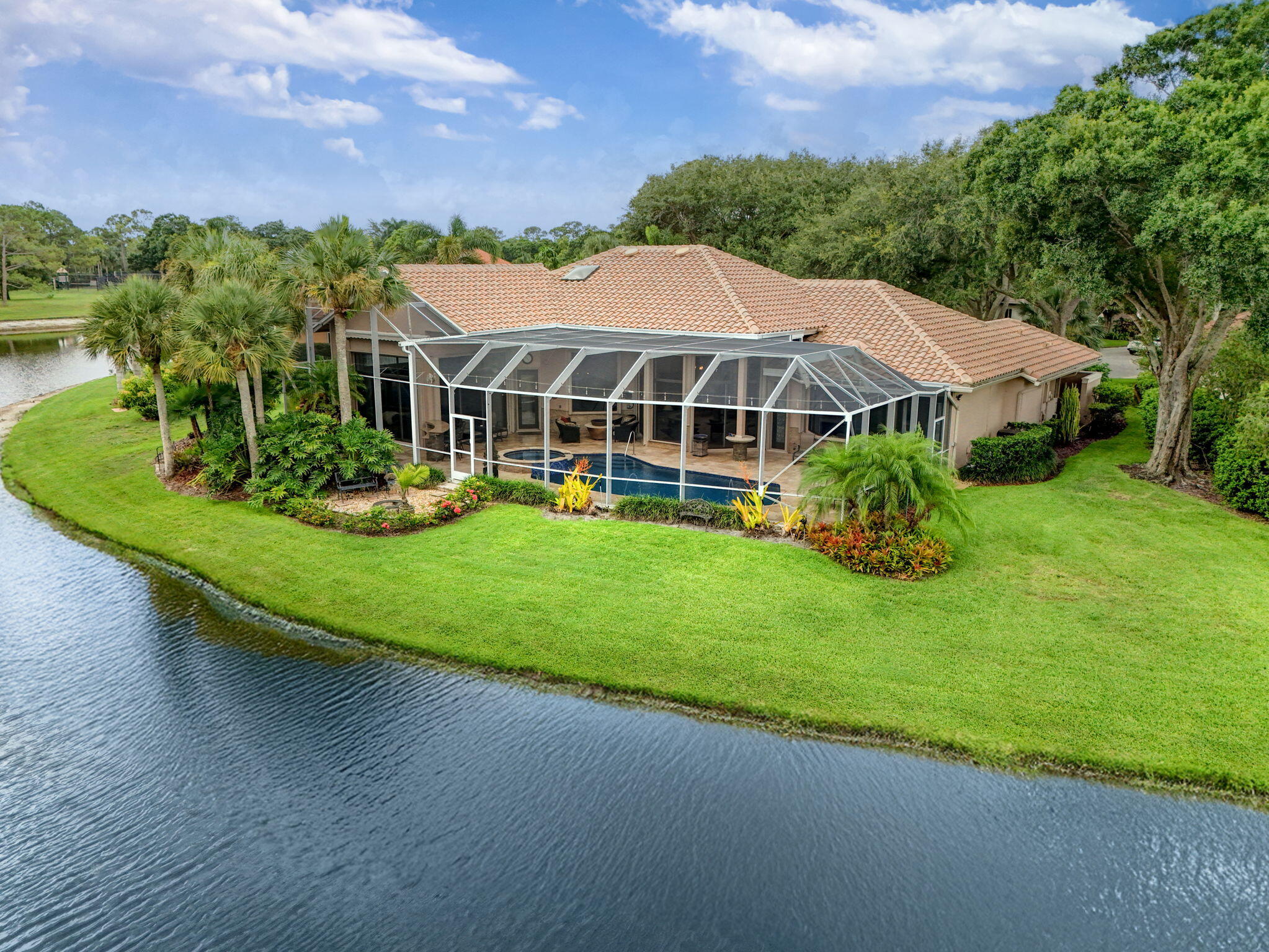 125 Renaissance Circle Jupiter, FL 33458 - Photo 35 of 40 93-web-or-mls-DJI_20250711102541_0336_DJ
