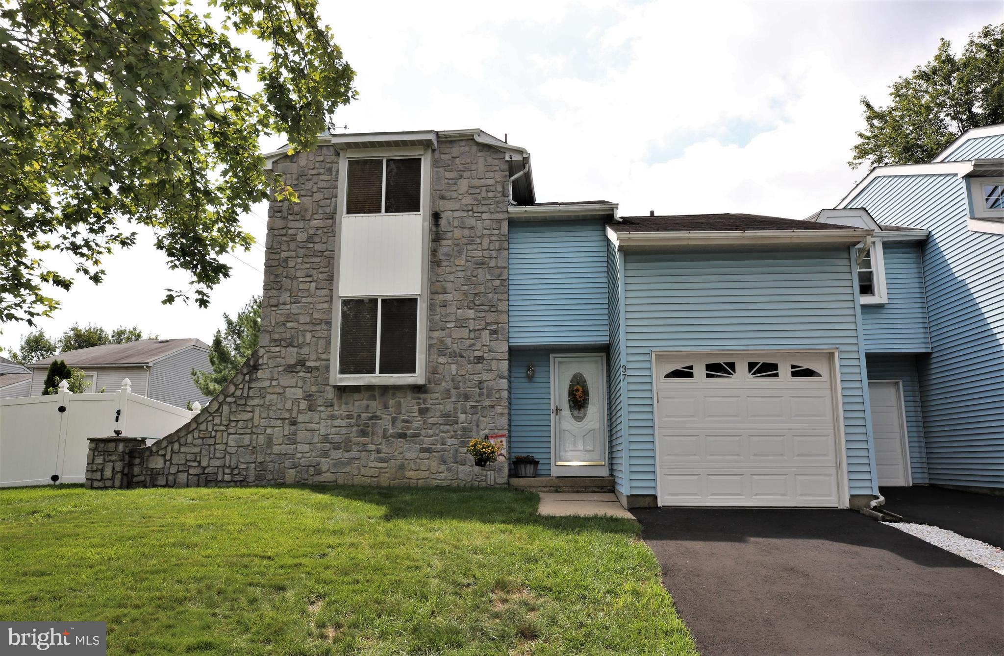 37 Geraldine Road East Windsor, NJ 08520 - Photo 1 of 41 Gallery Image 1