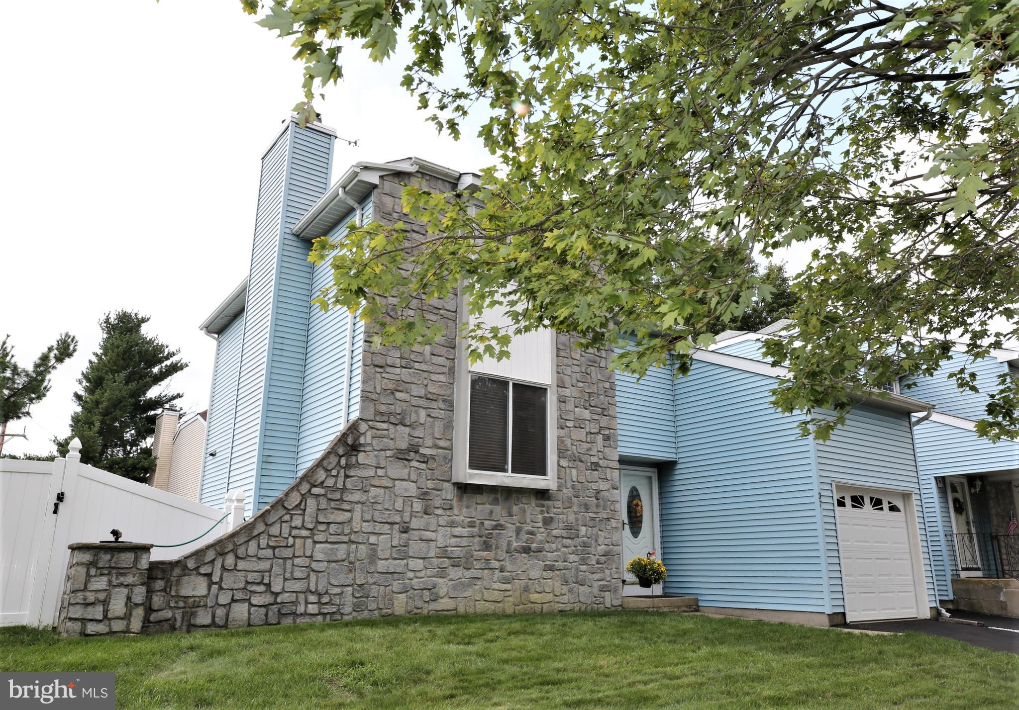 37 Geraldine Road East Windsor, NJ 08520 - Photo 2 of 41 Gallery Image 2