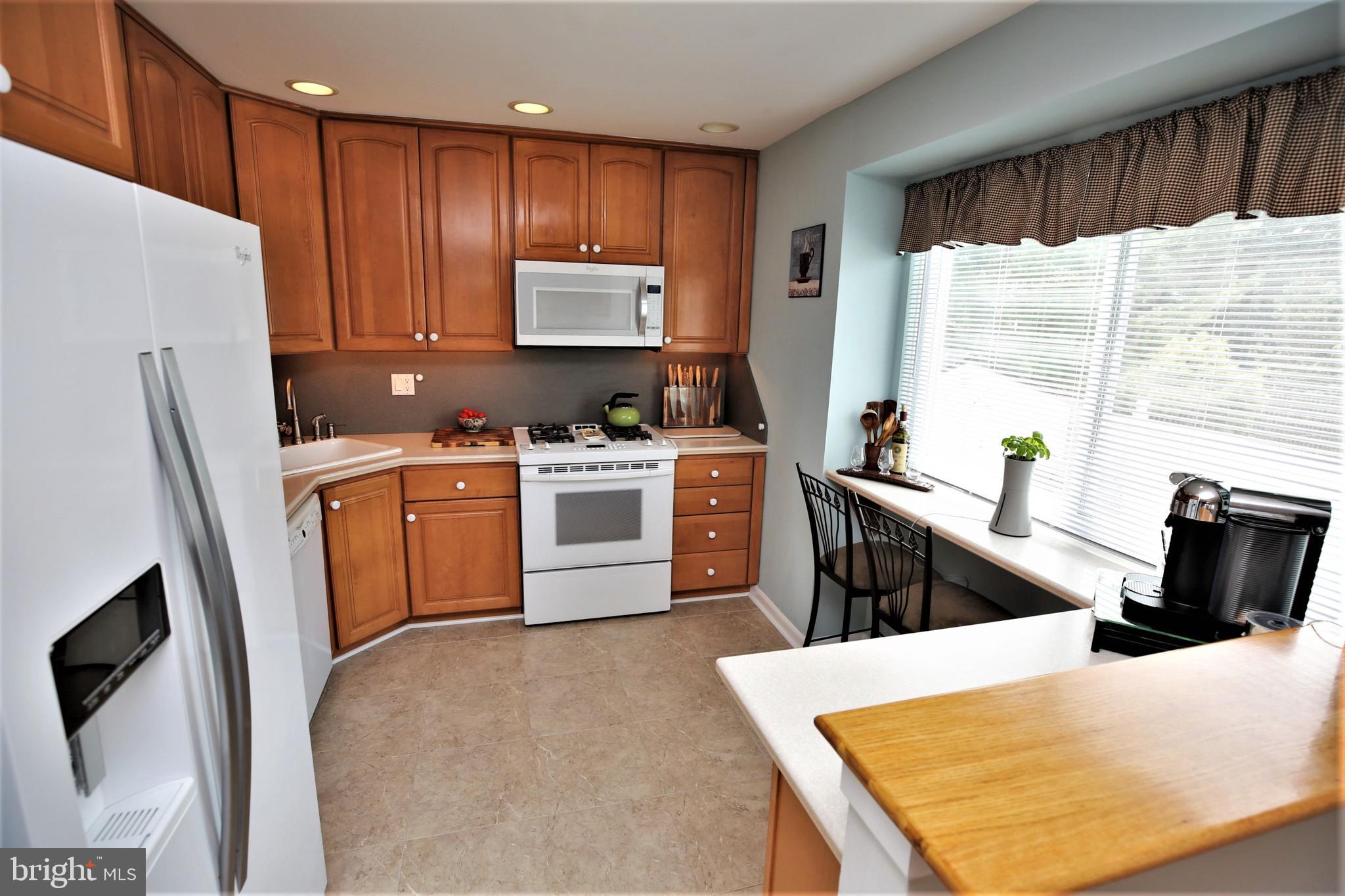 37 Geraldine Road East Windsor, NJ 08520 - Photo 12 of 41 Gallery Image 12