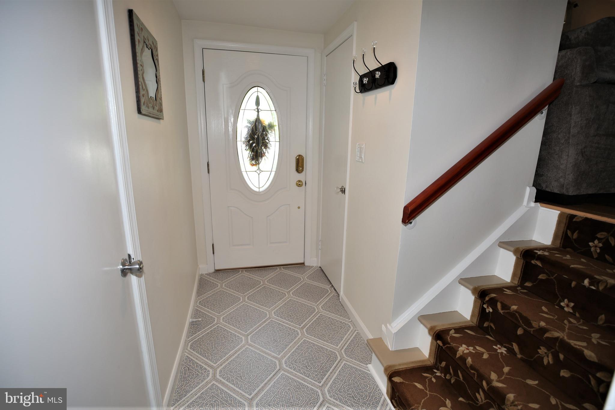 37 Geraldine Road East Windsor, NJ 08520 - Photo 3 of 41 Front Entry
