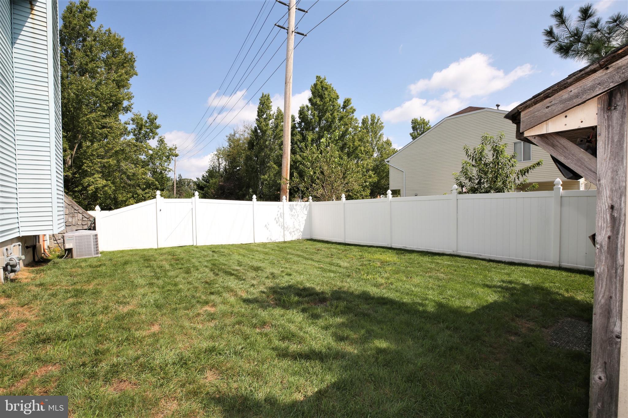 37 Geraldine Road East Windsor, NJ 08520 - Photo 36 of 41 Gallery Image 36