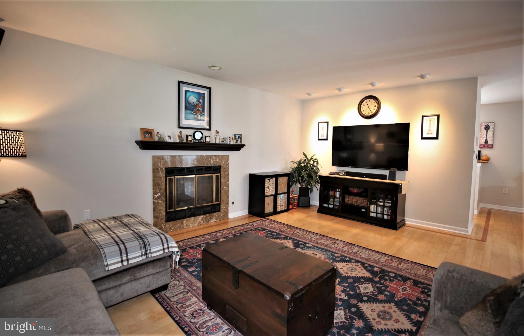 37 Geraldine Road East Windsor, NJ 08520 - Photo 5 of 41 Gallery Image 5