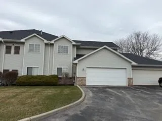 $300,000 | 4754 West Maple Leaf Circle, Greenfield, WI 53220