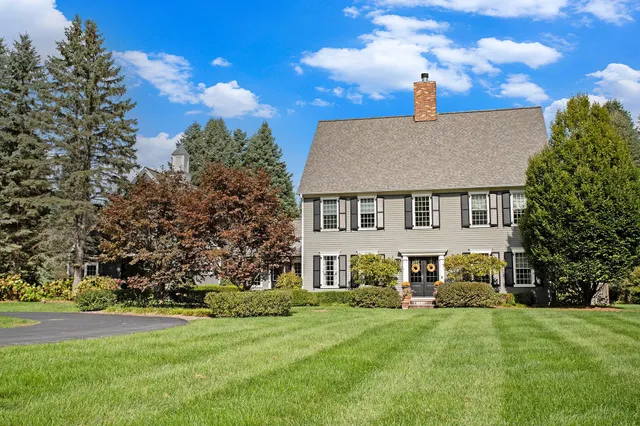 $1,695,000 | 3667 East U Avenue, Vicksburg, MI 49097