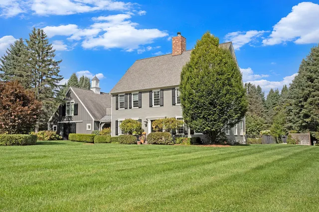 $1,695,000 | 3667 East U Avenue, Vicksburg, MI 49097