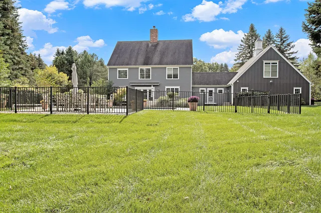 $1,695,000 | 3667 East U Avenue, Vicksburg, MI 49097