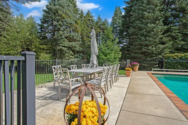 $1,695,000 | 3667 East U Avenue, Vicksburg, MI 49097