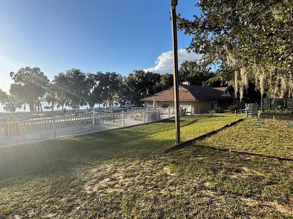 $79,999 | 14415 Northeast 252nd Ct Road, Unit 133, Fort McCoy, FL 32134