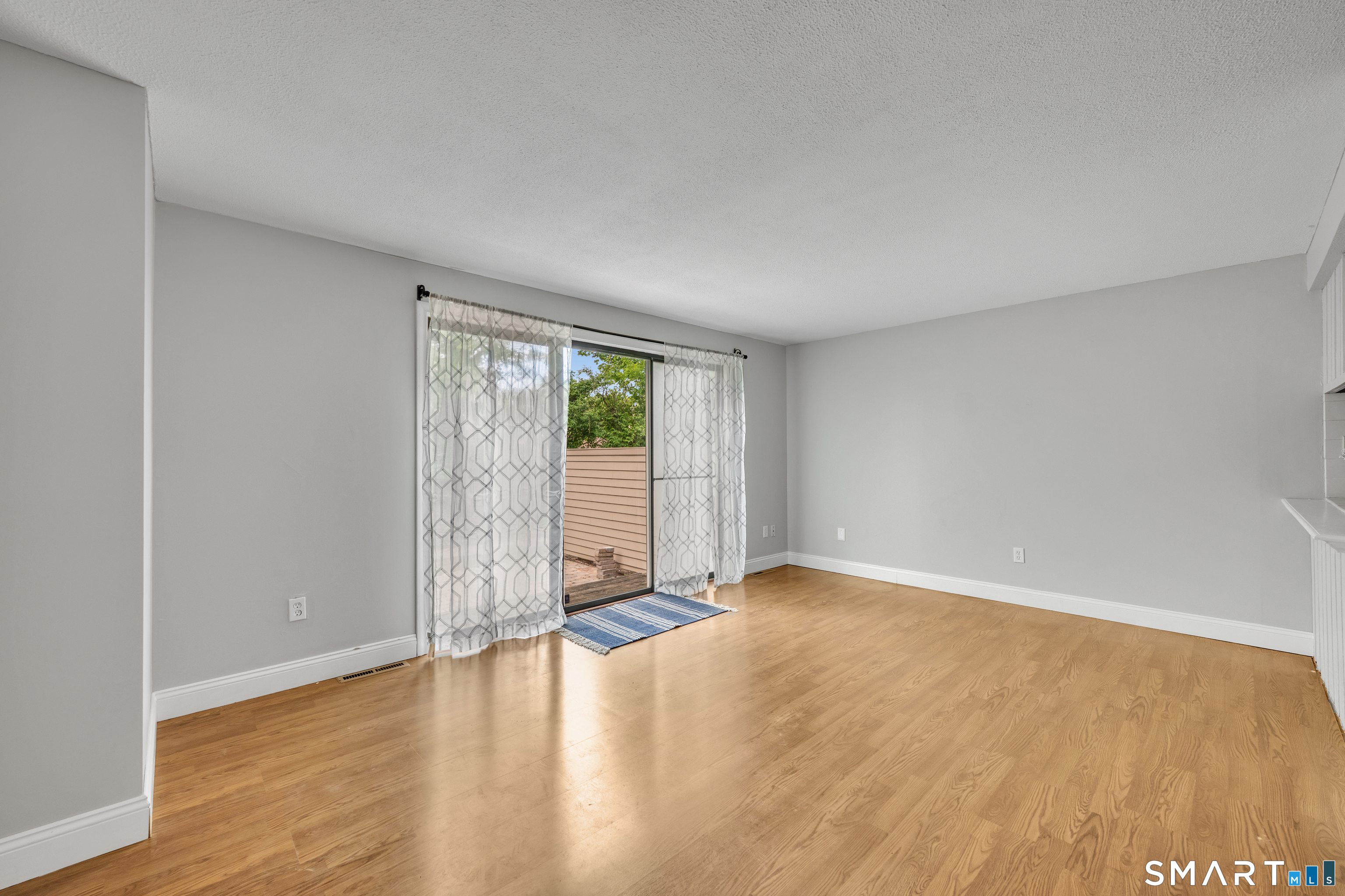 185 Spring Street, Unit 185 Wethersfield, CT 06109 - Photo 11 of 36