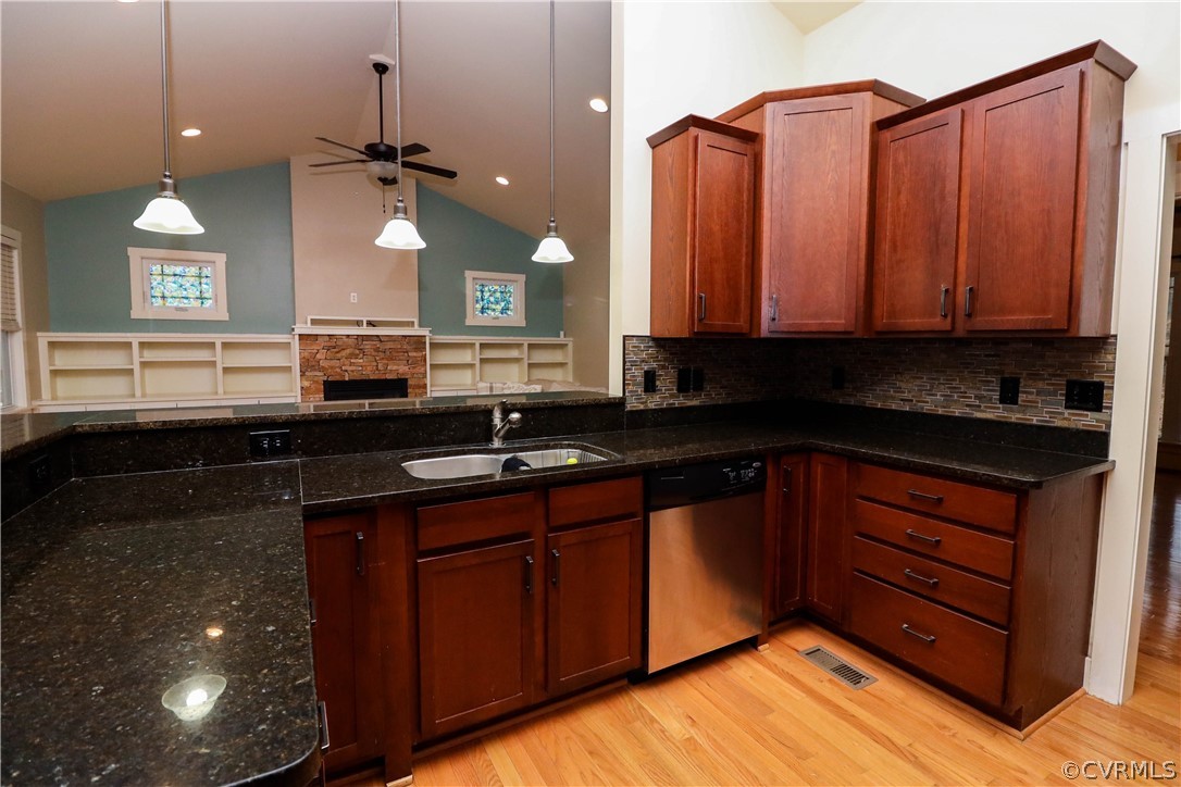 271 Raines Tavern Road Farmville, VA 23901 - Photo 8 of 44 Gallery Image 8