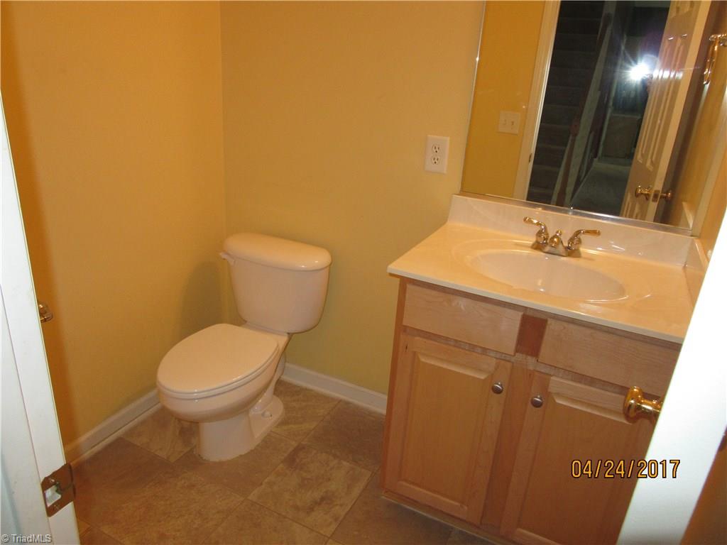 3801 Braddock Road High Point, NC 27265 - Photo 9 of 30 Gallery Image 9