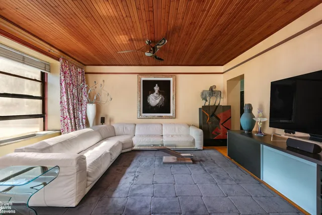 $1,895,000 | 251 West 95th Street, Unit 2N | Upper West Side