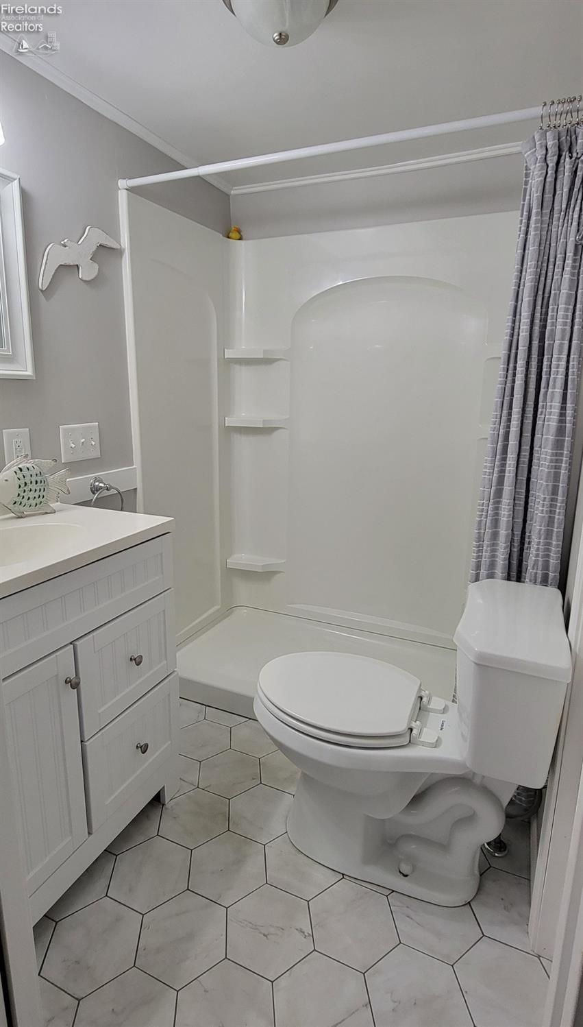999 North Buck Road, Unit 23 Lakeside Marblehead, OH 43440 - Photo 12 of 21 Gallery Image 12