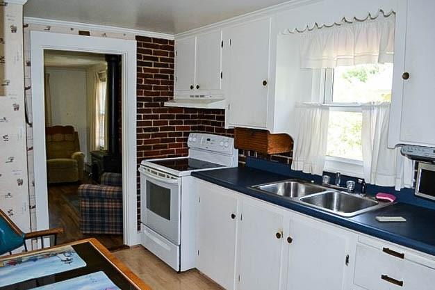 24 Chamberlain Road Scarborough, ME 04074 - Photo 6 of 19 Photo