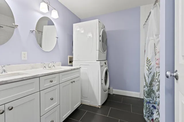 $749,900 | 3 Izzy Lane, Kittery, ME 03904