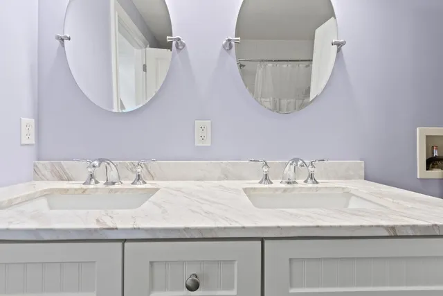 $749,900 | 3 Izzy Lane, Kittery, ME 03904