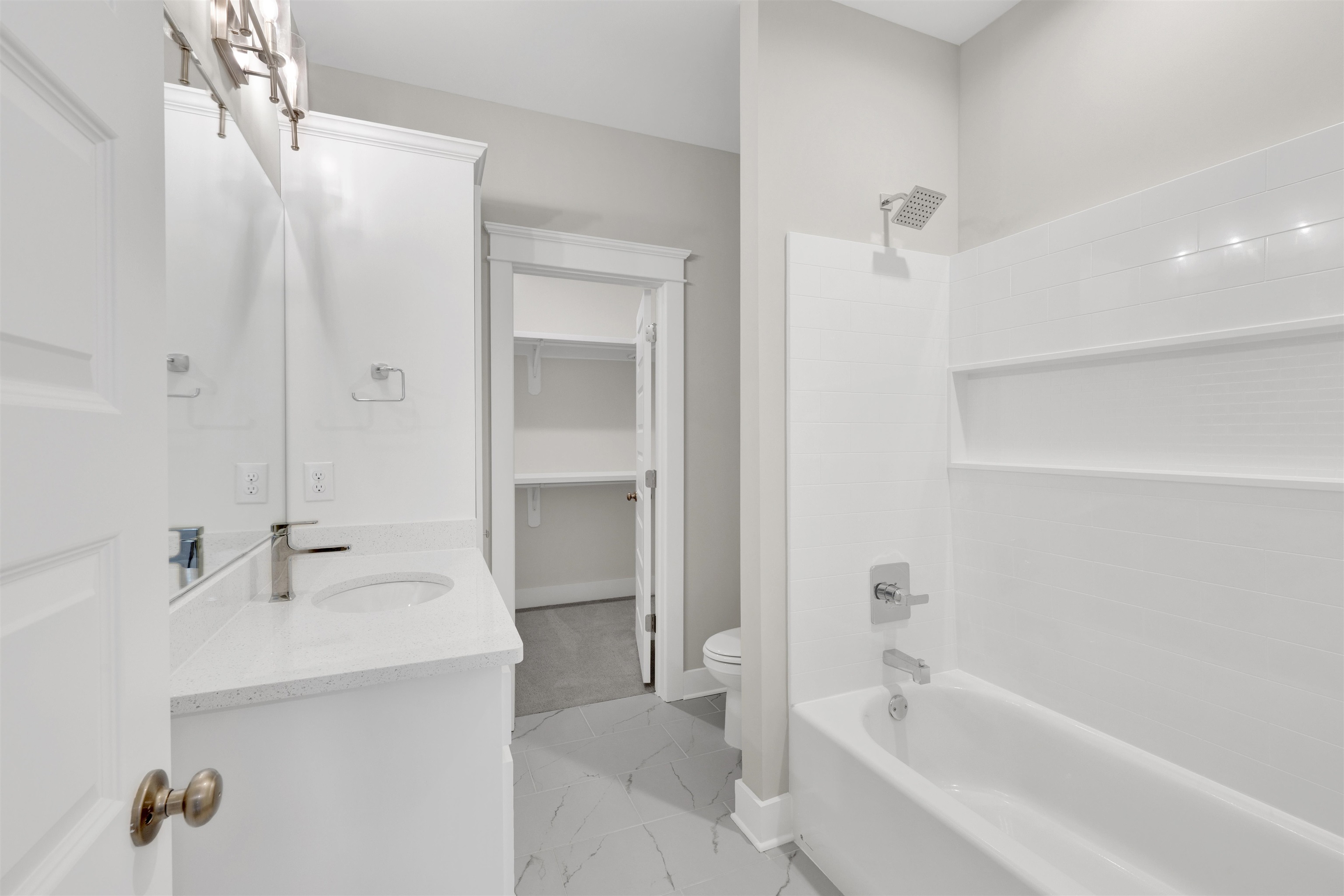 393 Scarlett Avenue Fairhope, AL 36532 - Photo 22 of 27 Bathroom