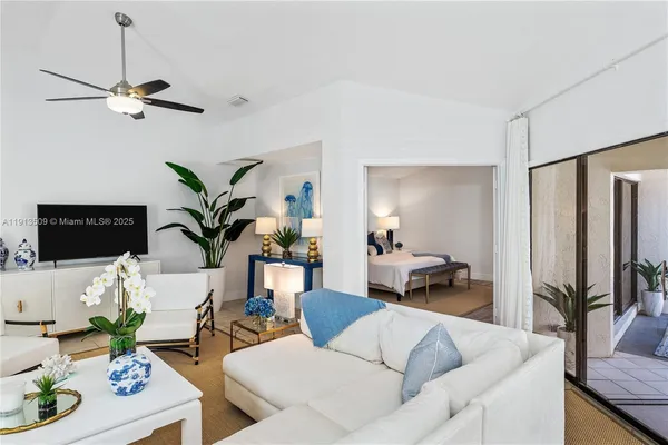$6,000 | 701 Sea Oats Drive, Unit D1, Juno Beach, FL 33408
