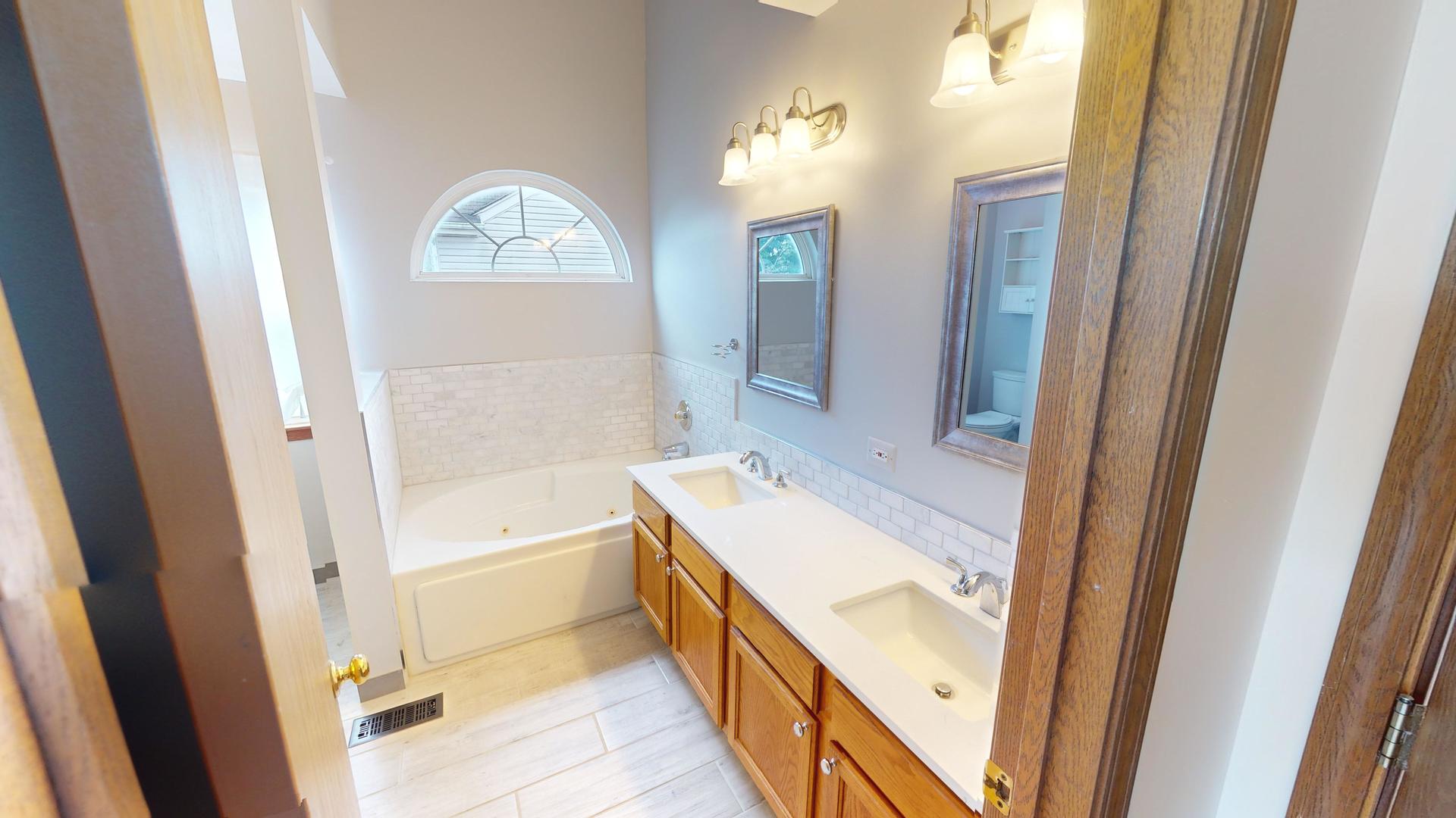 411 Windermere Way Lake In The Hills, IL 60156 - Photo 16 of 37