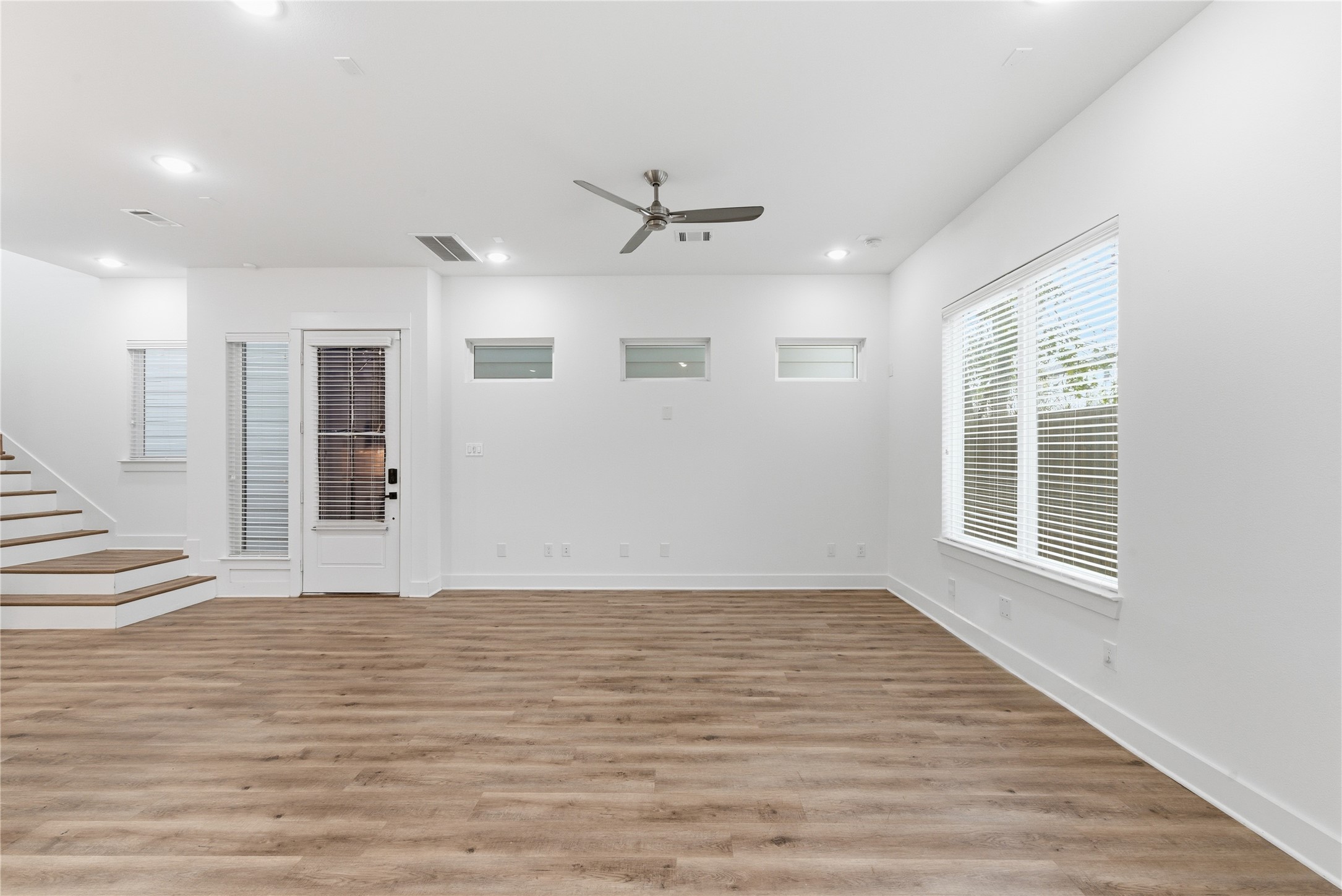 4605 Lavatera Street Houston, TX 77018 - Photo 13 of 39