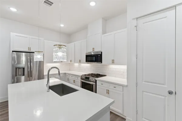 $2,350 | 4605 Lavatera Street, Houston, TX 77018