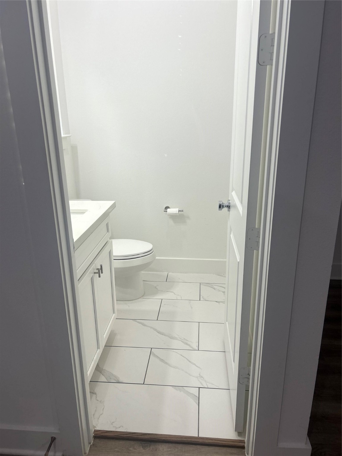 4605 Lavatera Street Houston, TX 77018 - Photo 50 of 50 a bathroom with a toilet and a sink