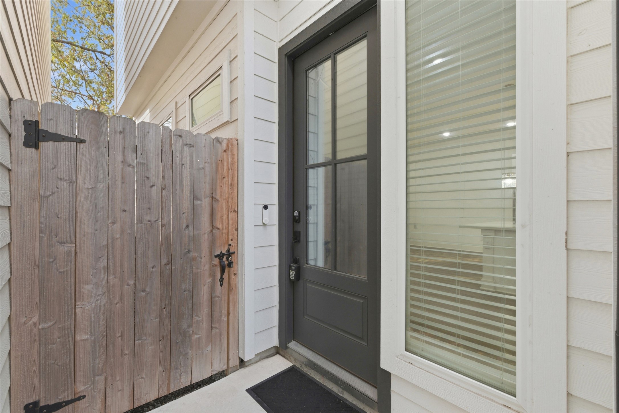 4605 Lavatera Street Houston, TX 77018 - Photo 7 of 39