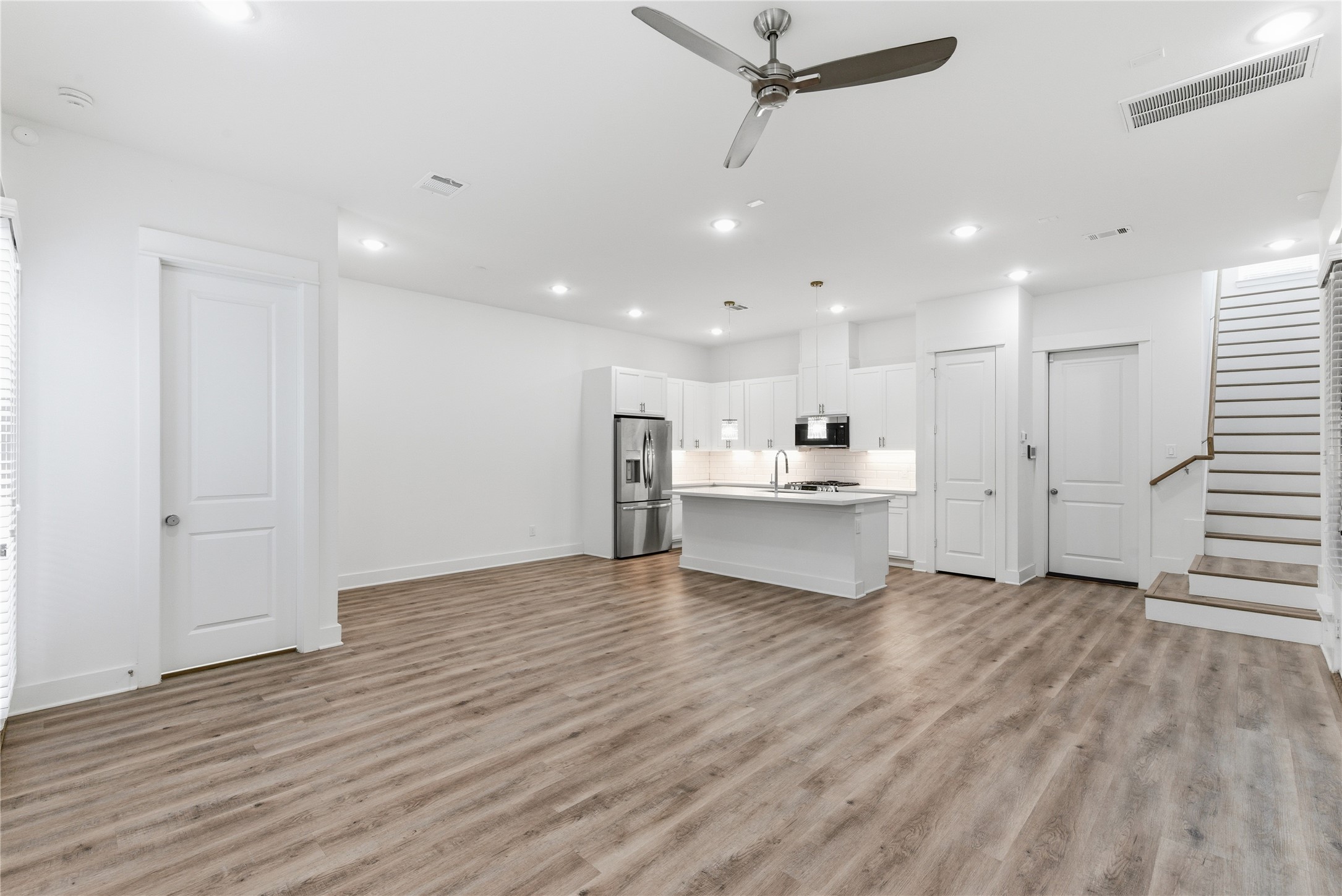 4605 Lavatera Street Houston, TX 77018 - Photo 10 of 39