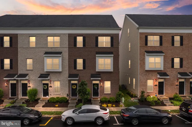 $409,900 | 204 A Dock Street, Bensalem, PA 19020