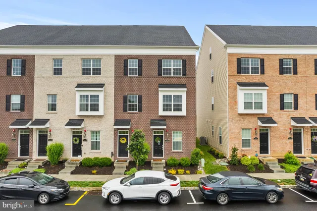 $409,900 | 204 A Dock Street, Bensalem, PA 19020