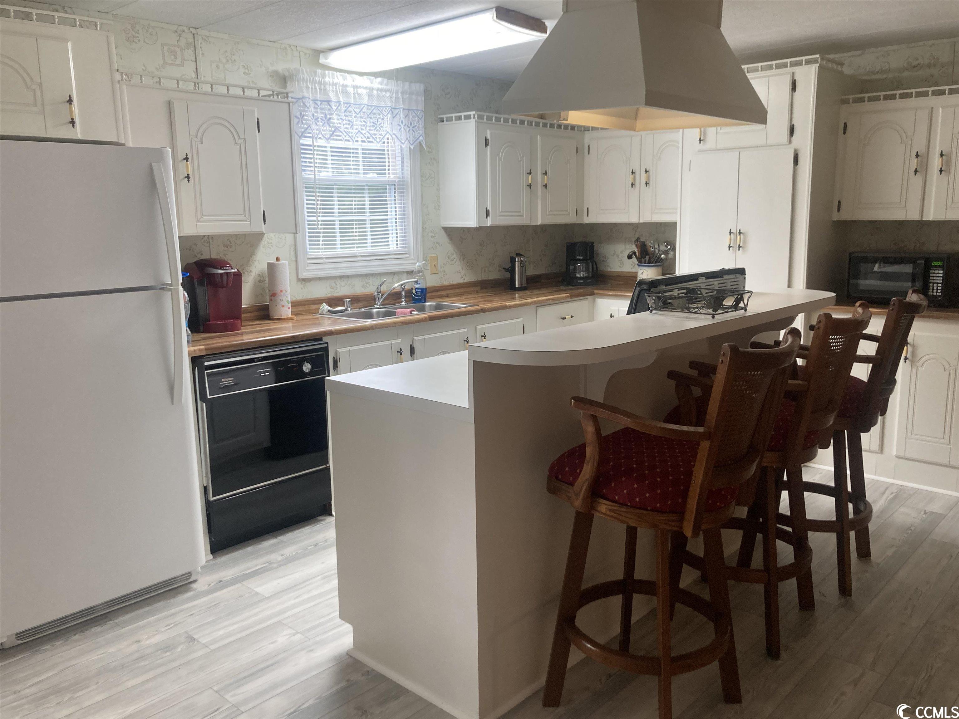 216 Marsh Road Hemingway, SC 29554 - Photo 4 of 28