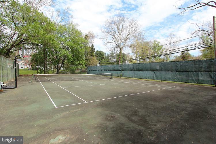 3301 Gregg Road Brookeville, MD 20833 - Photo 16 of 28 Tennis Courts!