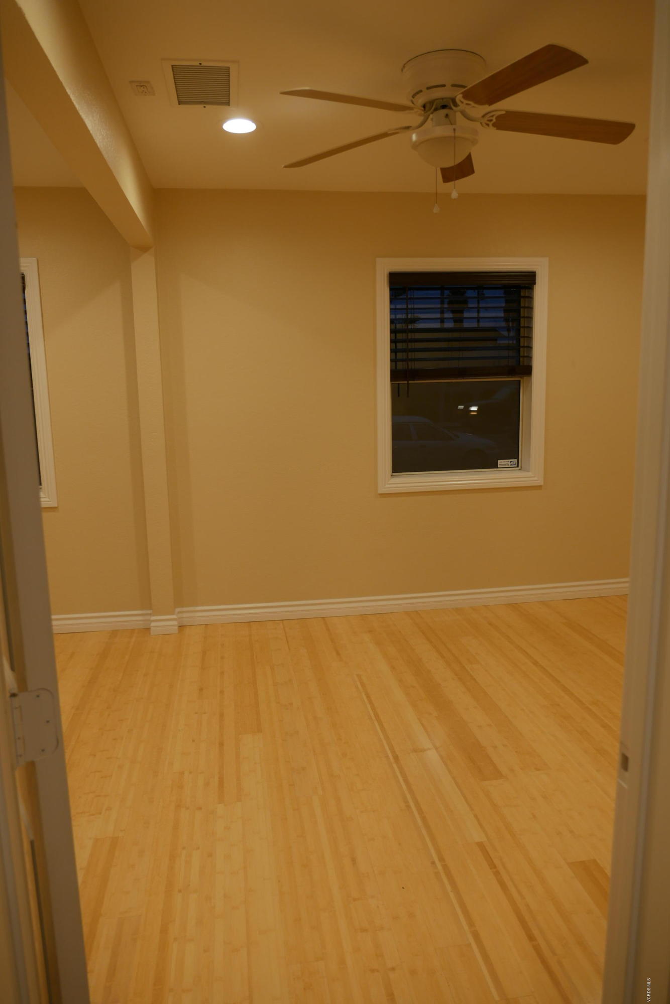 100 North H Street Oxnard, CA 93030 - Photo 13 of 24 P1180947