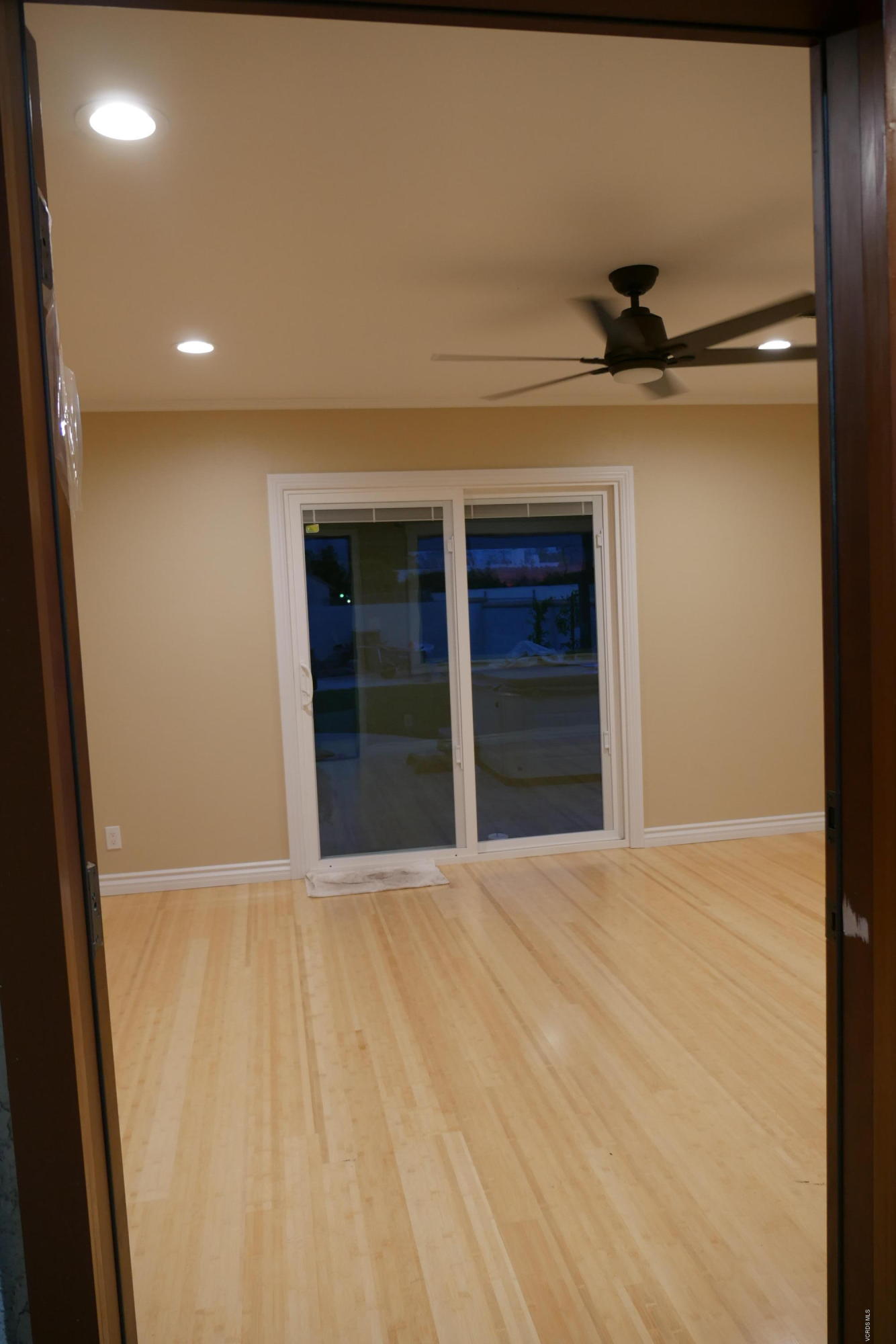 100 North H Street Oxnard, CA 93030 - Photo 3 of 24 P1180924