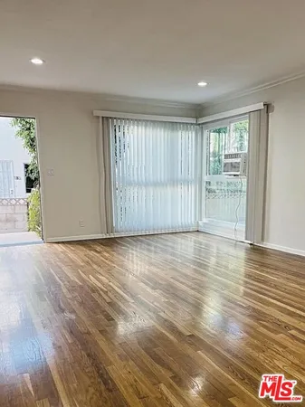 $2,395 | 1438 South Barrington Avenue, Unit 3, Los Angeles, CA 90025
