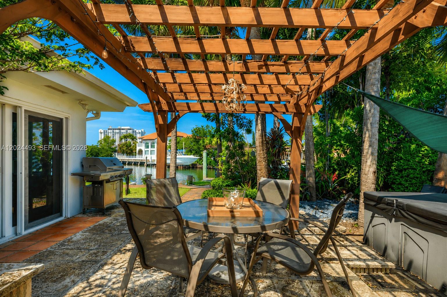 1995 Ixora Road North Miami, FL 33181 - Photo 13 of 23 Photo 13