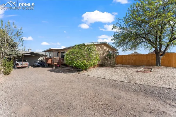 $249,900 | 956 South Countryside Lane, Pueblo, CO 81007